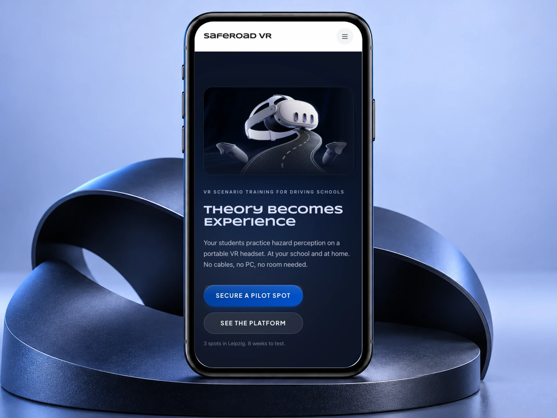 Mobile Website von SafeRoad VR auf einem Smartphone.